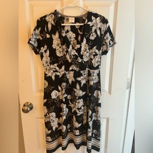 Soma short sleeve summer dress, Size Medium.